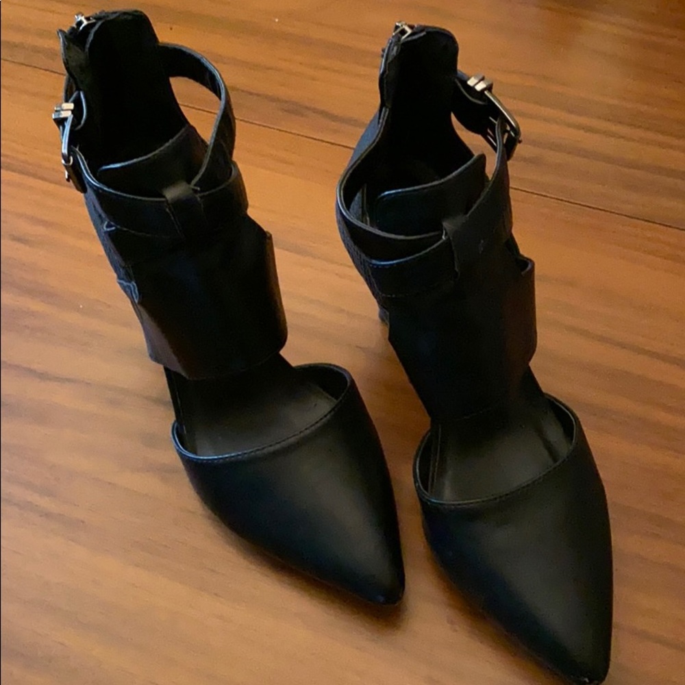 Aldo black pump
